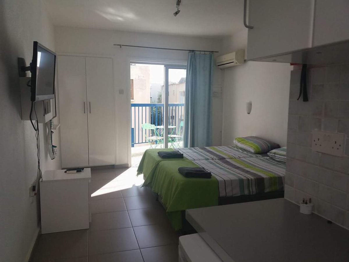 Apartment In Ayía Nápa Extérieur photo